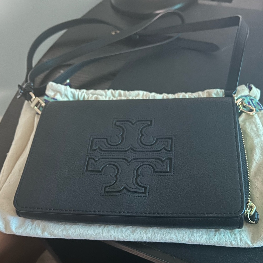 Tory Burch Harper Flat Wallet Cross Body
